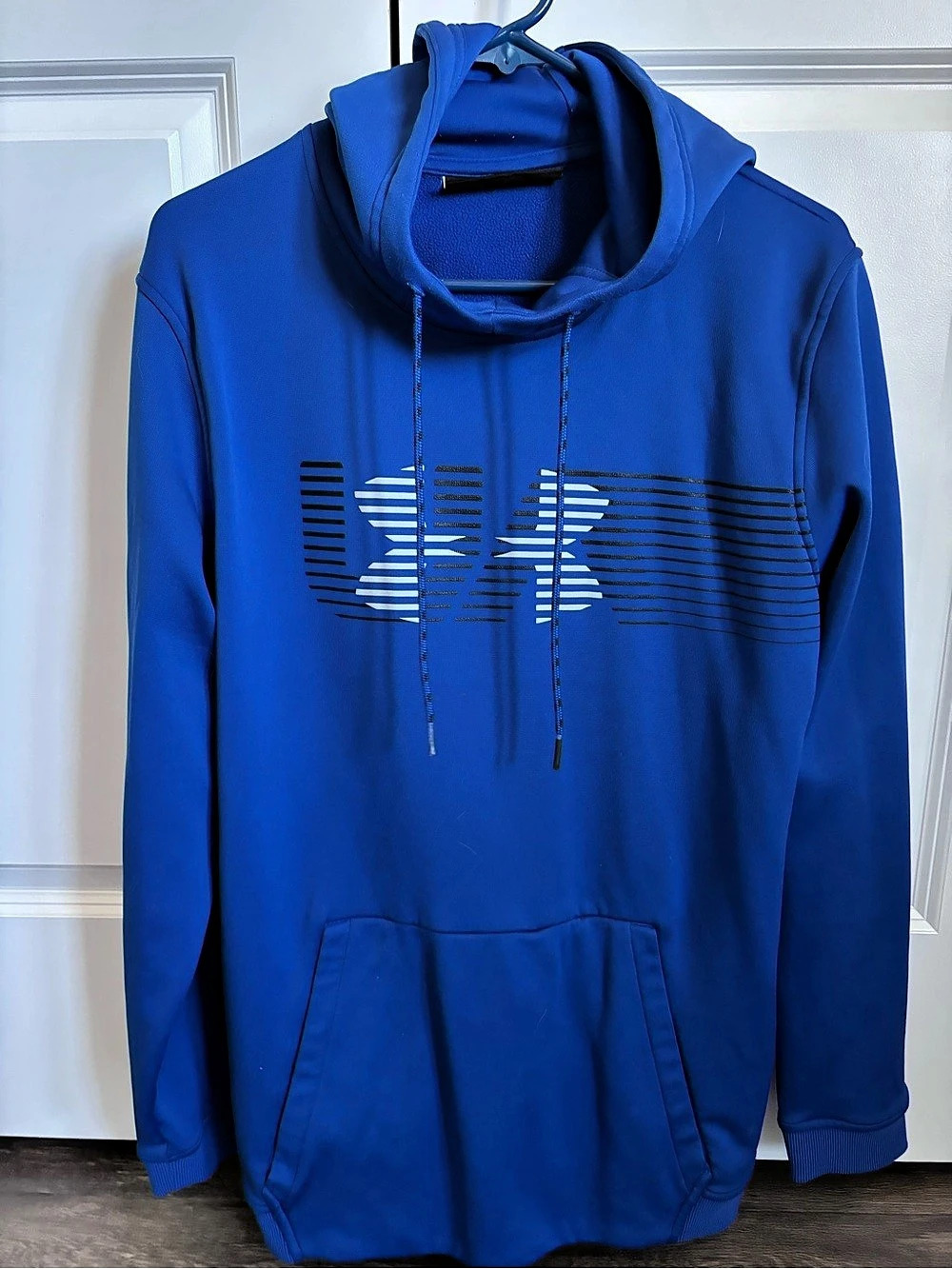 Under Armour Men's Hoodie in Blue Size XL